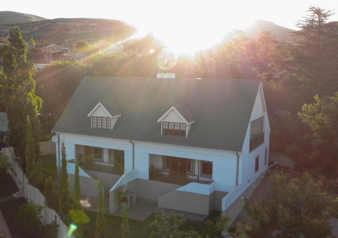 The Clarens Place Exterior foto